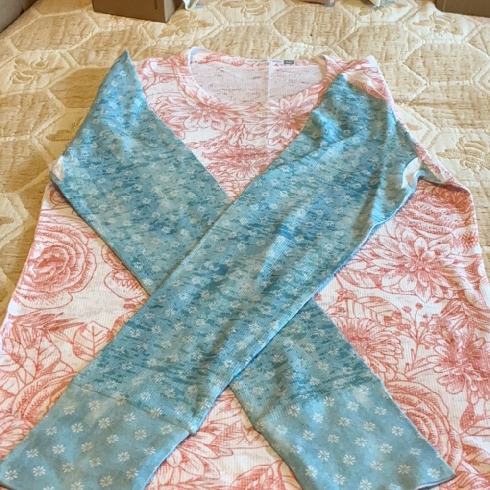 WHIMSY ROSE TEE/ MED - Picture 2 of 5